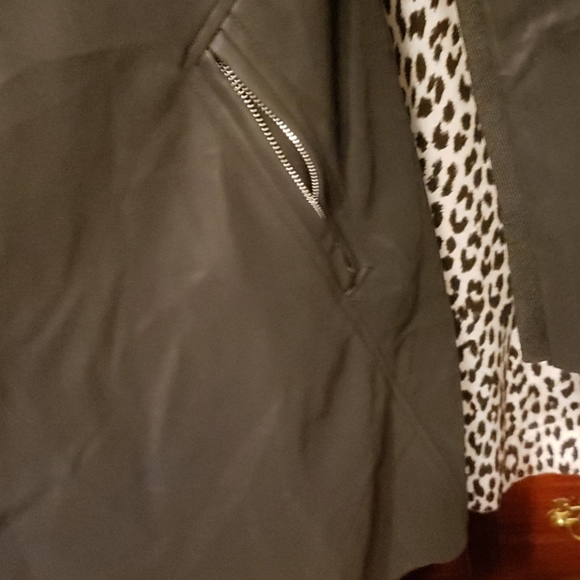 Open front coat - Picture 2 of 3